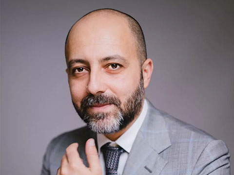 https://www.euroistanbul.it/wp-content/uploads/dr-valente.jpg
